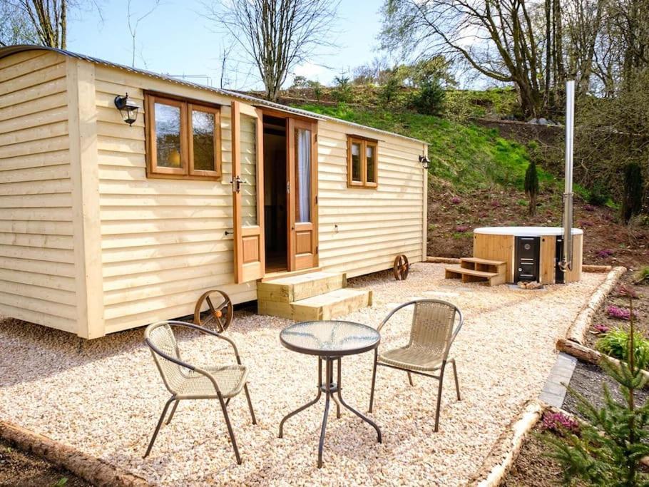 Lintmill Lodges - Heather Shepherds Hut Sorn ภายนอก รูปภาพ